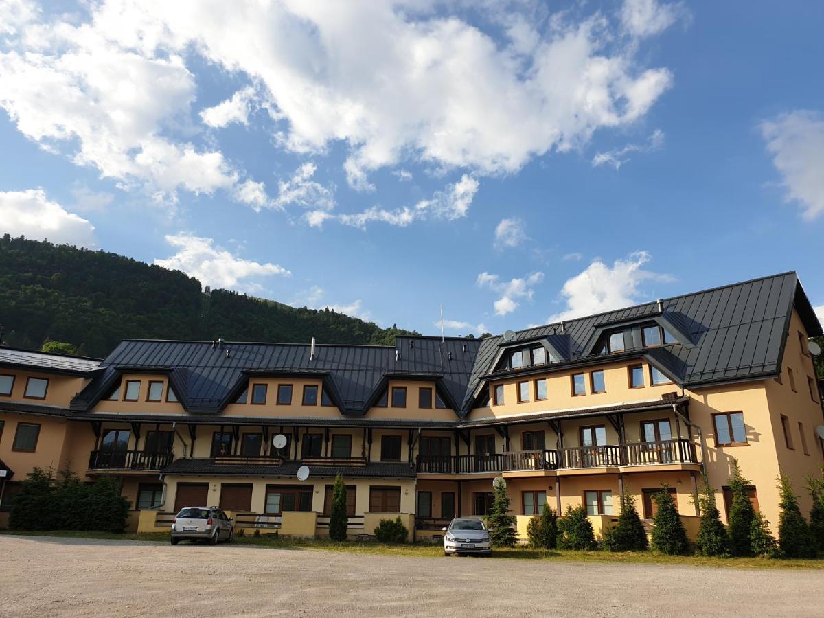Apartman David - Ad Magura ドノヴァリ エクステリア 写真