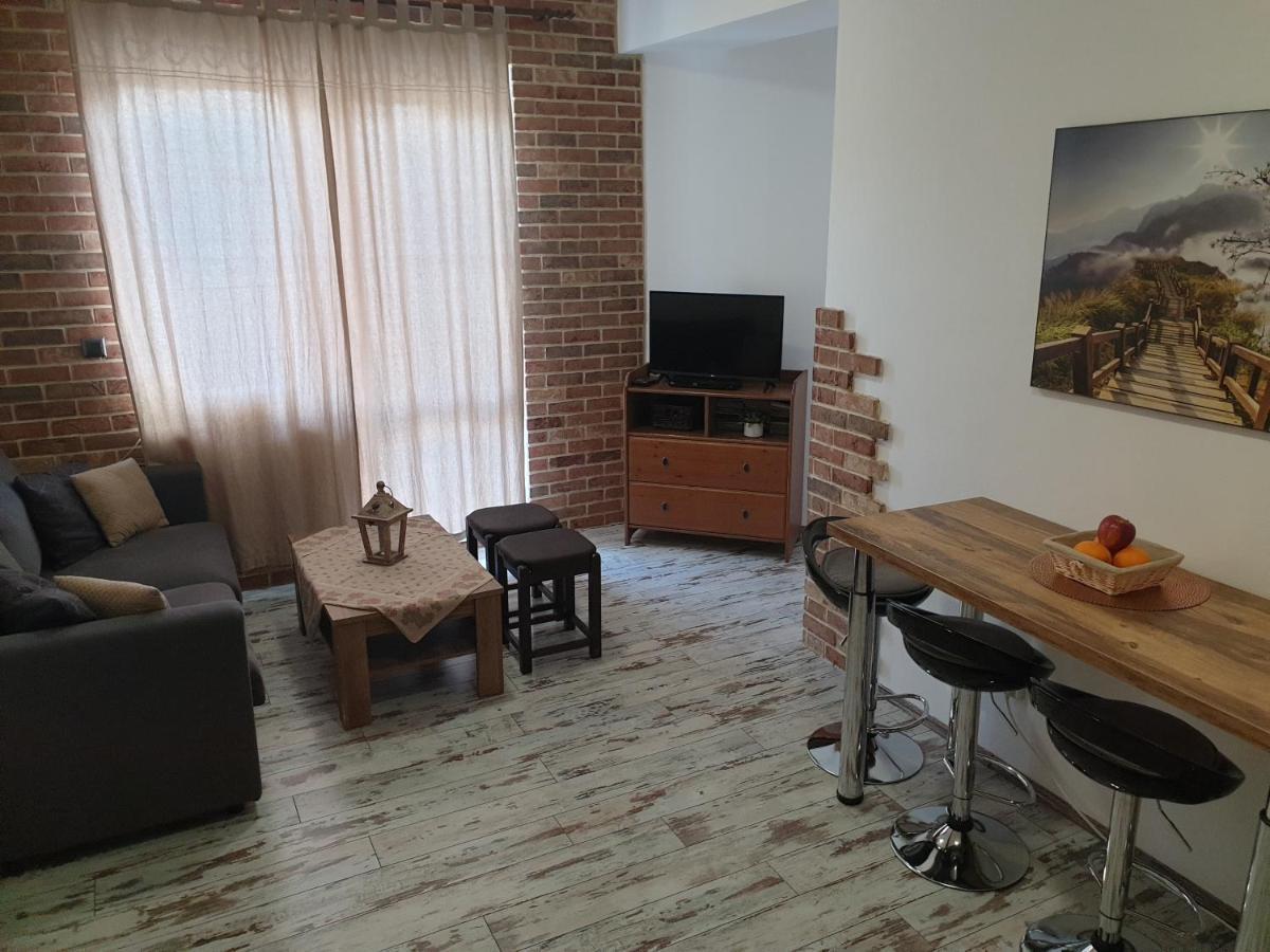 Apartman David - Ad Magura ドノヴァリ エクステリア 写真