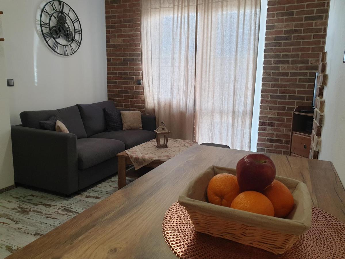 Apartman David - Ad Magura ドノヴァリ エクステリア 写真